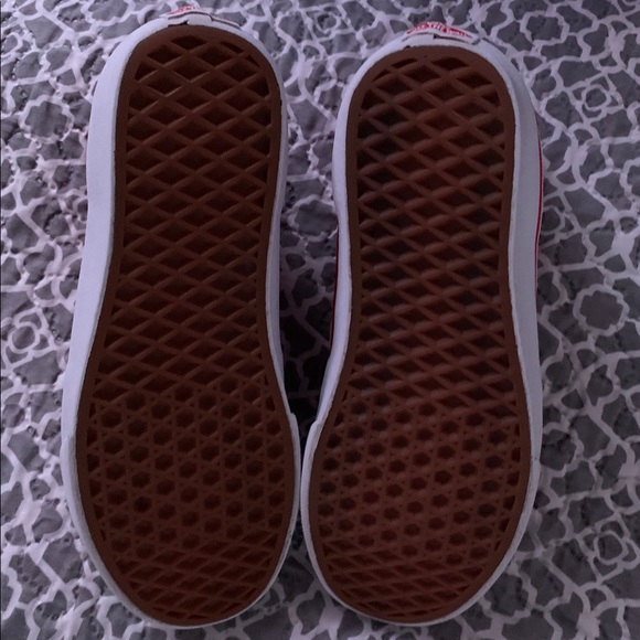 RED VANS SIZE 6.5 - Picture 4 of 4